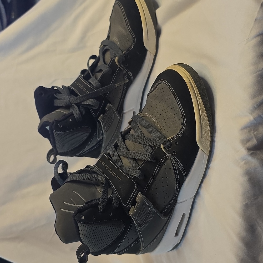 Air Jordan Flight Dark Gray And Black Youth Size 6.5 Hightop Athletic Shoes